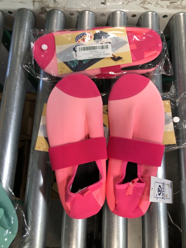 Photo 1 of *****BUNDLES****No Returns*****Water Shoes Women's (Approx Size 7)