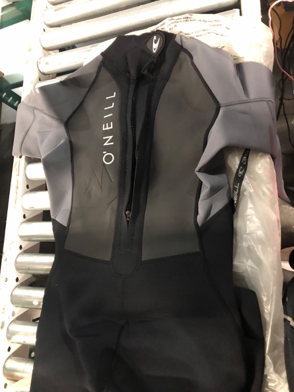 Photo 2 of O'Neill Men's Reactor II 3/2mm Back Zip Full Wetsuit L (C: 40.9"-43.3", W: 33"-35", H: 5'10"-6'0") Black/Graphite