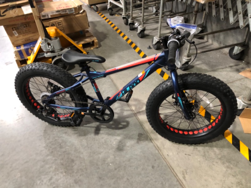 Photo 4 of ***USED - NO PACKAGING - SEE COMMENTS***
Hiland 20 Inch Kids Fat Tire Mountain Bike for Ages 5+, Shimano 7-Speed, Dual-Disc Brake, Blue