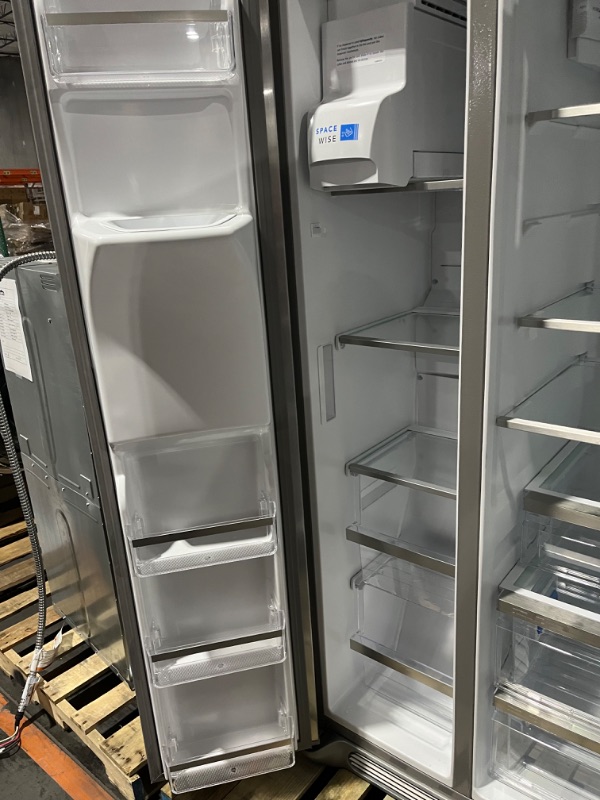 Photo 9 of Frigidaire Gallery 22.3-cu ft Counter-depth Side-by-Side Refrigerator with Ice Maker