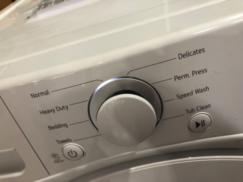 Photo 12 of LG 4.5-cu ft High Efficiency Stackable Front-Load Washer (White) ENERGY STAR
