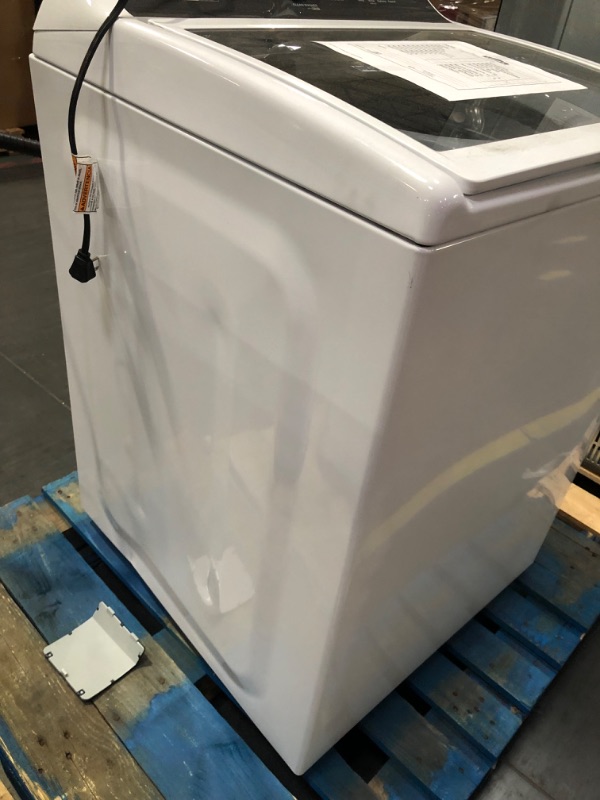 Photo 6 of * important * see clerk notes *
Whirlpool 2 in 1 Removable Agitator 4.7-cu ft High Efficiency Impeller and Agitator Top-Load Washer (White)