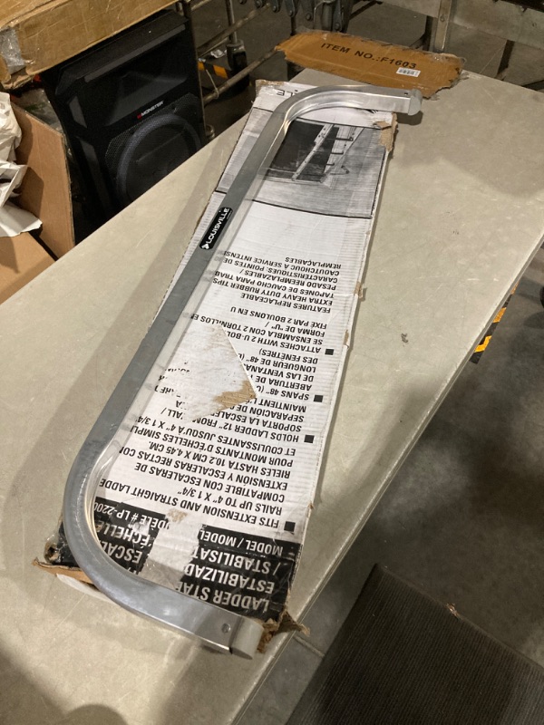 Photo 1 of (READ NOTES) Louisville Ladder LP-2200-00 Stabilizer, Silver
