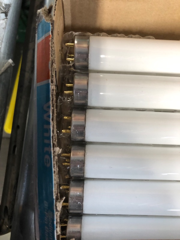Photo 1 of SYLVANIA 48" T8 Octron Fluorescent Tube Ecologic Lamp, 32W, Bi-Pin Base, 2450 Lumens, 4100K, 90 CRI, Rapid and Instant Start (22433) Cool White