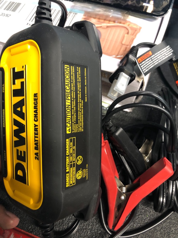 Photo 4 of DEWALT DXAEC2 DXAEC2 Professional 2-Amp Automotive Battery Charger and Maintainer