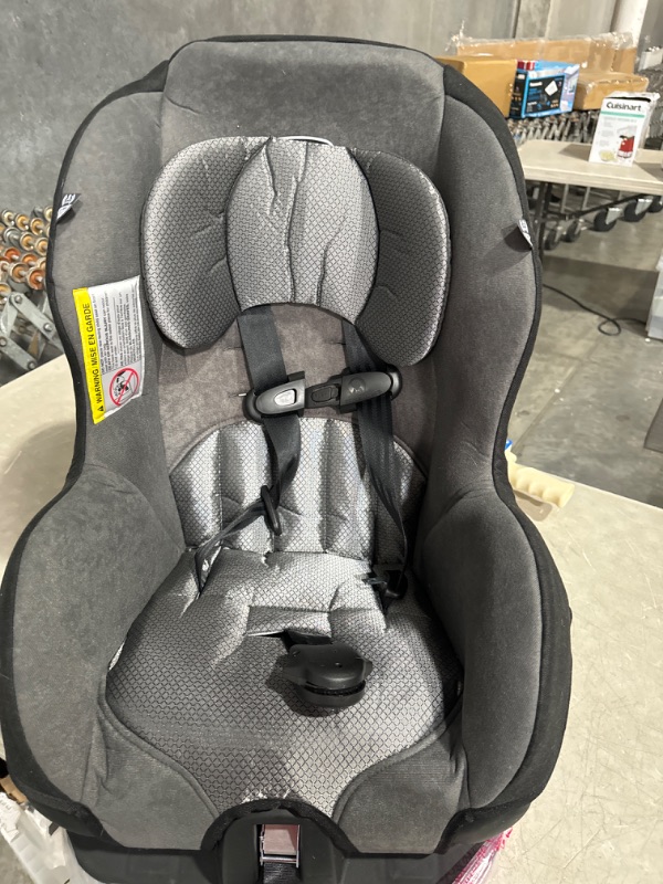 Photo 2 of Graco Extend2Fit Convertible Car Seat, Gotham