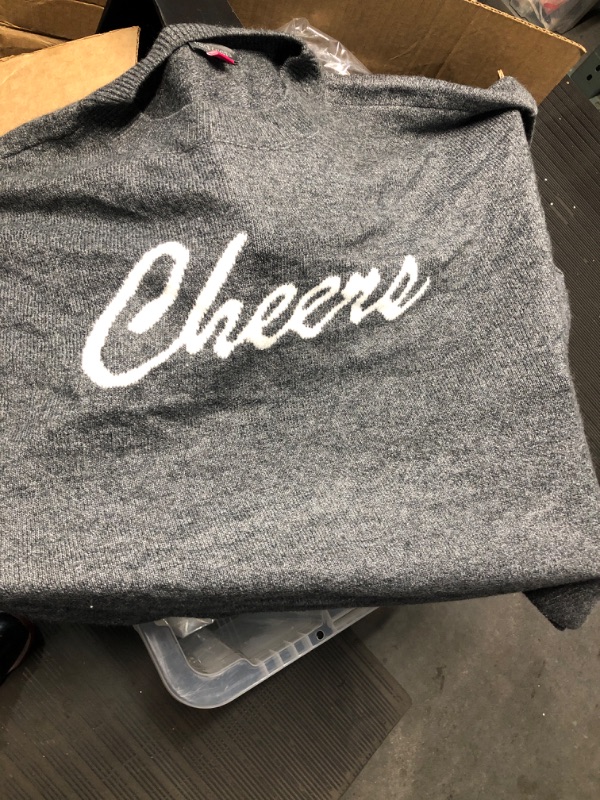 Photo 2 of Cheers Sweatshirt size xl