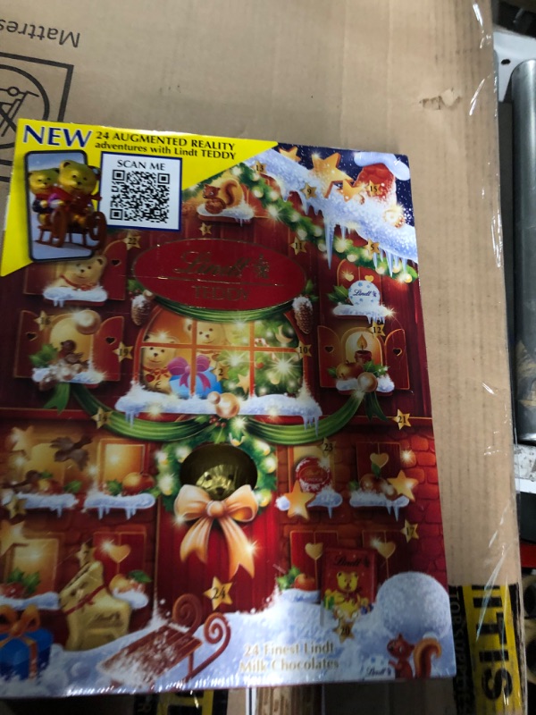 Photo 3 of Lindt Bear & Friends Advent Calendar, 24 Fine Milk and White Chocolates, 250g  Exp. 3/31/24