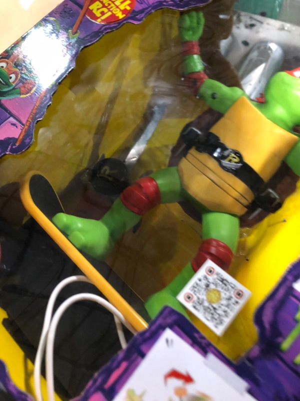 Photo 2 of ***REMOTE BROKEN - ONLY MOVES SIDE TO SIDE***
Teenage Mutant Ninja Turtles Cowabunga Skate RC - Imitates Real Skate Tricks - 2.4 GHz Remote Control - Ages 5+