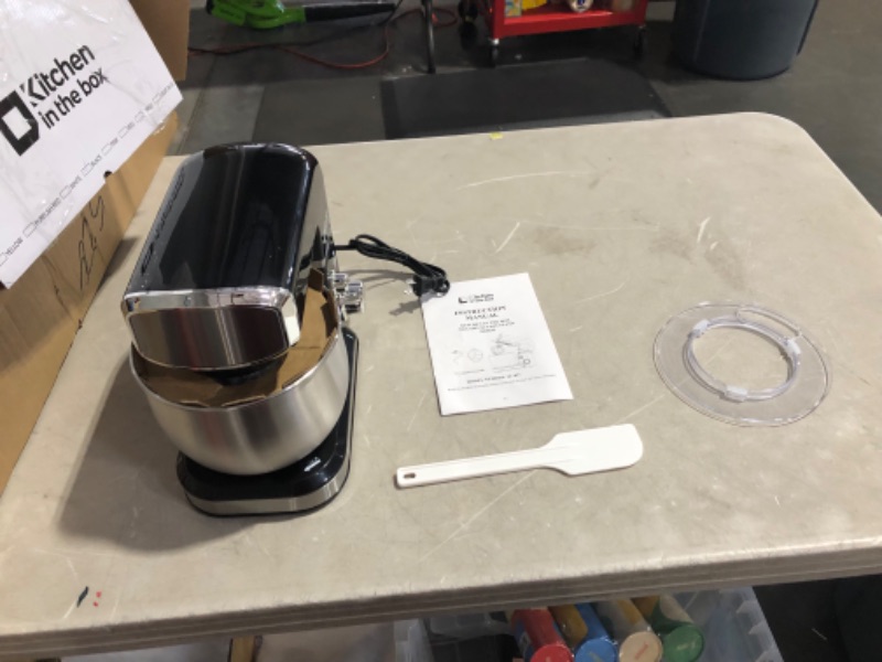 Photo 2 of ***USED - POWERS ON - UNABLE TO TEST FURTHER***
Aucma Stand Mixer,6.5-QT 660W 6-Speed Tilt-Head Food Mixer