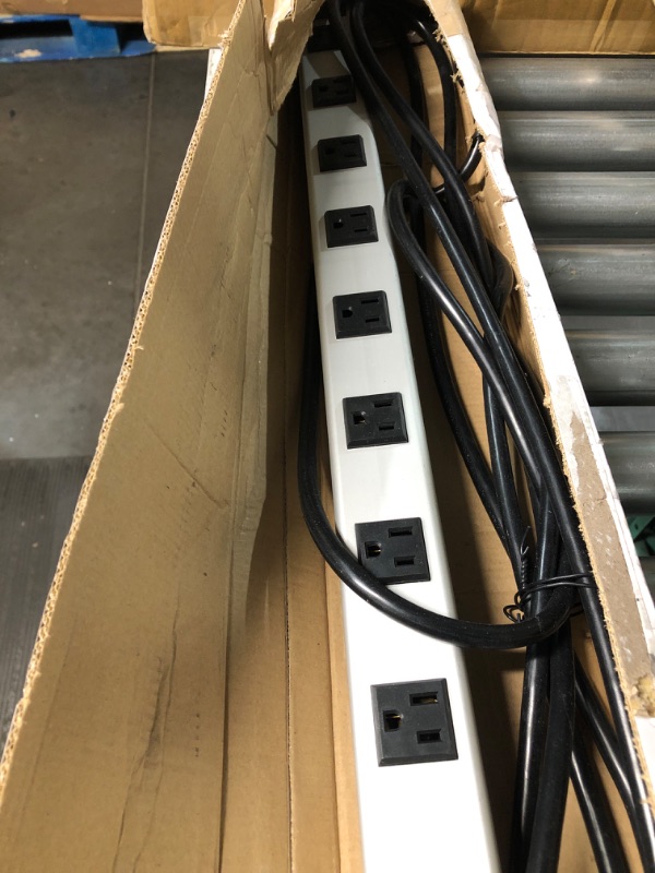 Photo 3 of 20 Outlet Heavy Duty Metal Socket Power Strip