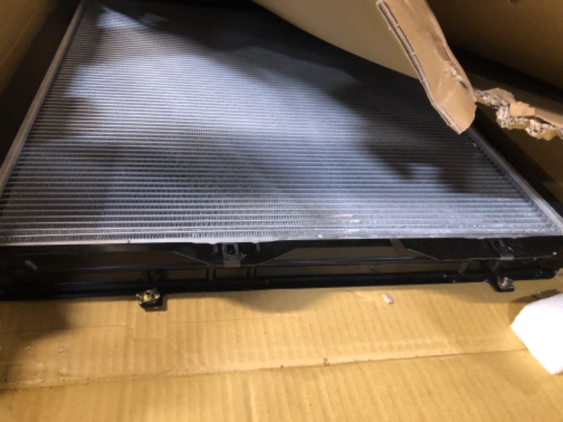 Photo 2 of Denso 221-0517 Radiator