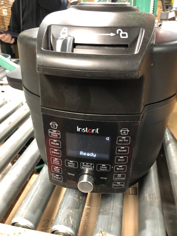 Photo 5 of ***USED - POWERS ON - MISSING ACCESSORIES***
Instant Pot Duo Crisp Ultimate Lid, 13-in-1 Air Fryer and Pressure Cooker Combo, 6.5QT Ultimate