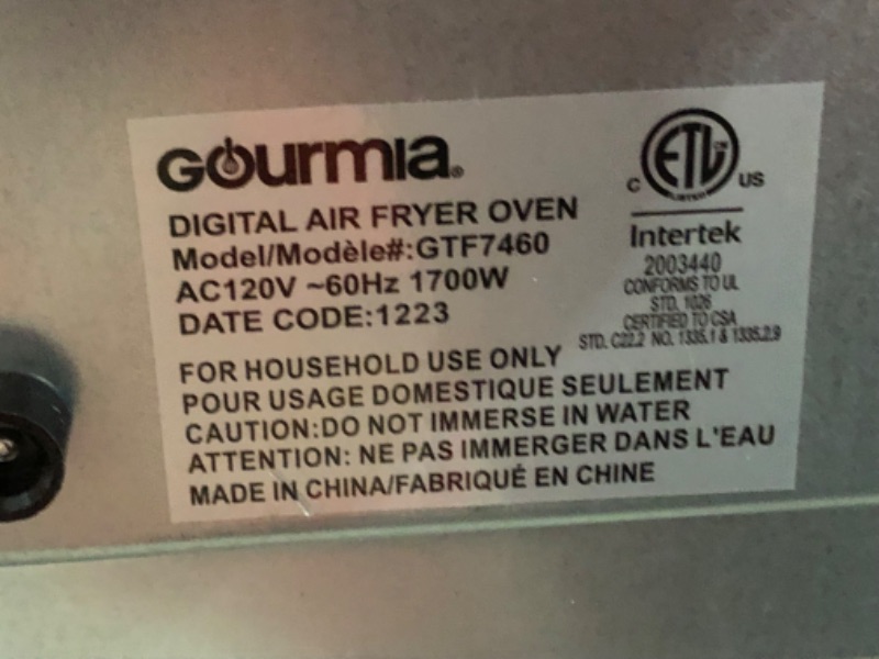 Photo 8 of ***DAMAGED - HUGE DENT - SEE COMMENTS***
Gourmia Toaster Oven Air Fryer Combo 17 cooking presets 1700W french door GTF7460 Large