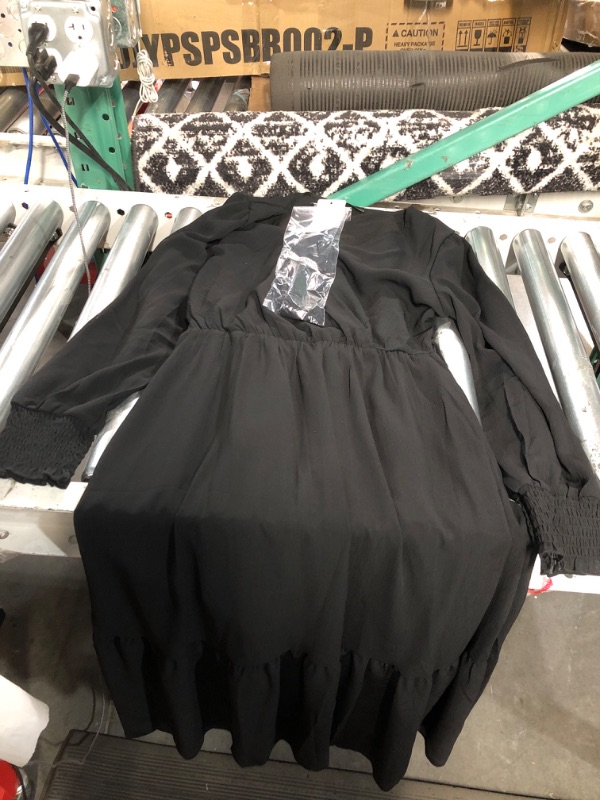 Photo 1 of BLACK DRESS SIZE SMALL
