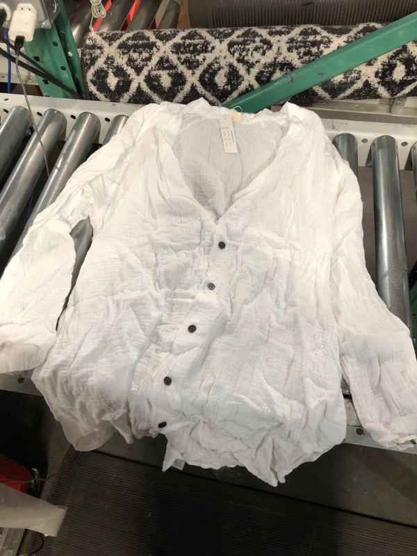 Photo 1 of MEDIUM WHITE BUTTON UP