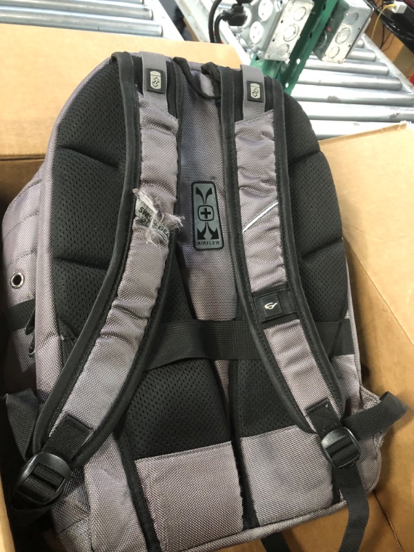 Photo 4 of **damaged**SwissGear 1900 Scansmart TSA 17-Inch Laptop Backpack, Sting Grey Ballistic, 19 19-Inch Sting Grey Ballistic