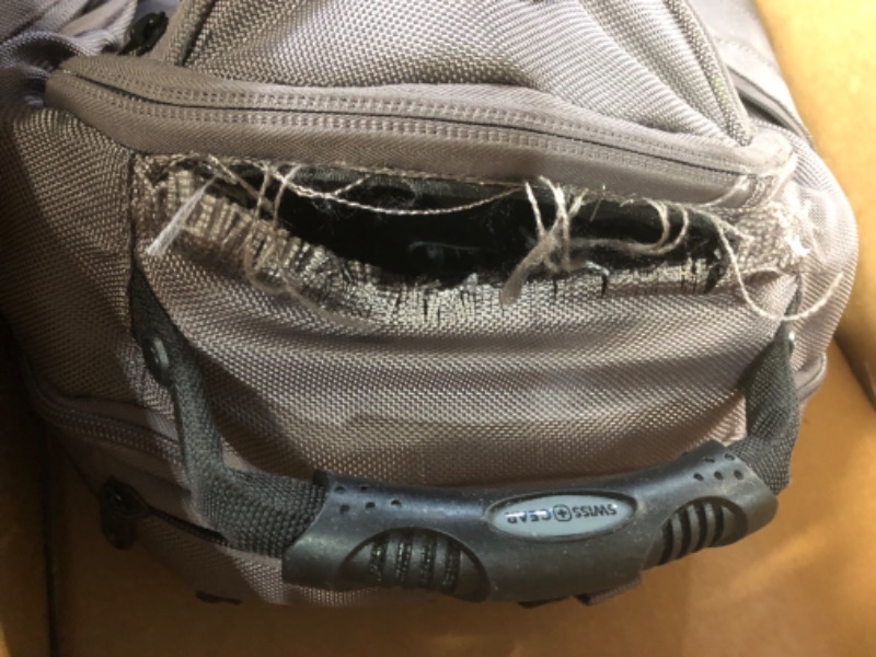 Photo 3 of **damaged**SwissGear 1900 Scansmart TSA 17-Inch Laptop Backpack, Sting Grey Ballistic, 19 19-Inch Sting Grey Ballistic