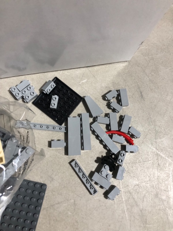 Photo 6 of ***NOT FUNCTIONAL - FOR PARTS - NONREFUNDABLE - SEE COMMENTS***
LEGO Super Heroes Marvel Daily Bugle 76178 Building Set