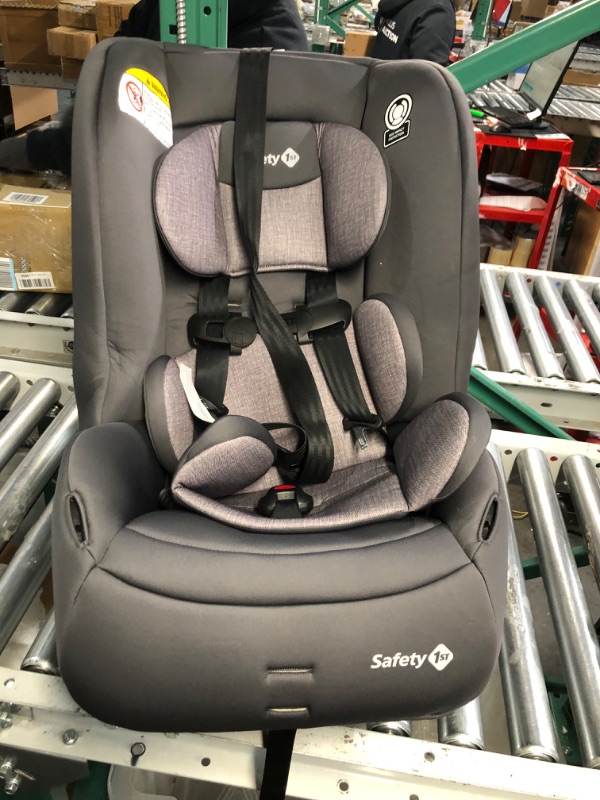 Photo 2 of ***box not included******10/23/23 DATE Safety 1st Jive 2-in-1 Convertible Car Seat, Rear-facing 5-40 pounds and Forward-facing 22-65 pounds, Harvest Moon