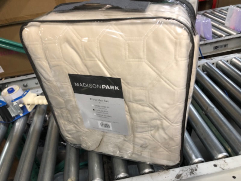 Photo 3 of **COLOR IS A MORE YELLOW OFF WHITE***
Madison Park Harper Ivory Quilt Set Velvet Casual Geometric Stitching Design Full/Queen Ivory (90"x90")