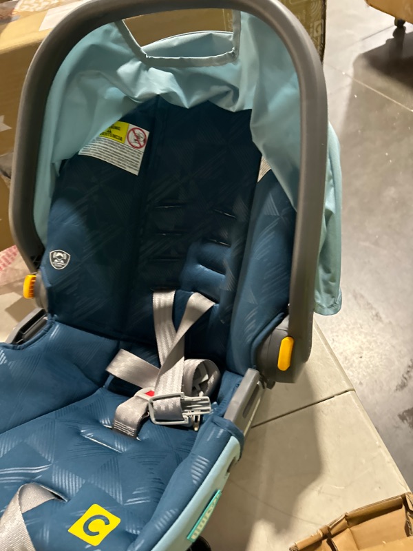 Photo 1 of ***USED - DIRTY - MISSING HEADREST***
Century® Carry On™ 35 Lightweight Infant Car Seat, Splash