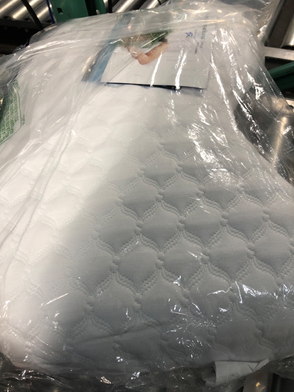 Photo 3 of ***USED***
Sleep Innovations Versacurve Multi-Position Gel Memory Foam Pillow with Quilted