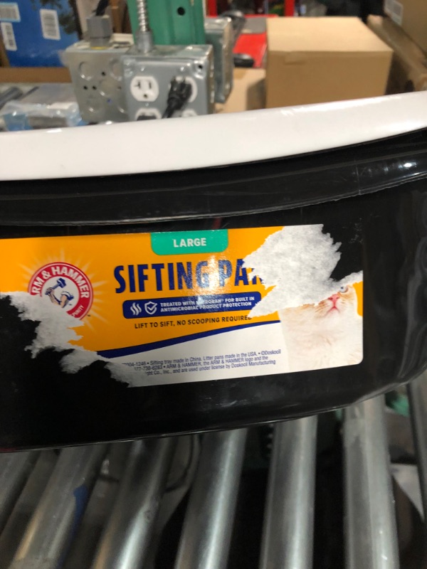 Photo 2 of (DAMAGE SEE PHOTO)  Petmate Large Sifting Litter Box Scoop Free Cat Litter Tray with Microban, Made in USA