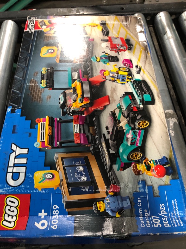 Photo 2 of **FACTORY SEALED**  LEGO City Custom Car Garage 60389, 