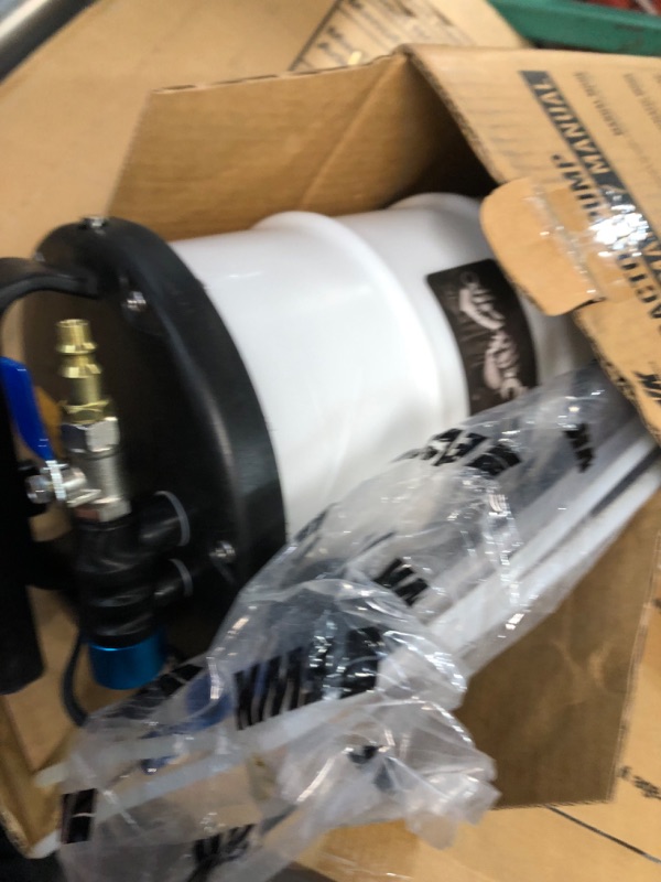 Photo 2 of EWK Patented 6.5L Pneumatic/Manual Oil Extractor Change Pump for Automotive Fluids Vacuum Evacuation