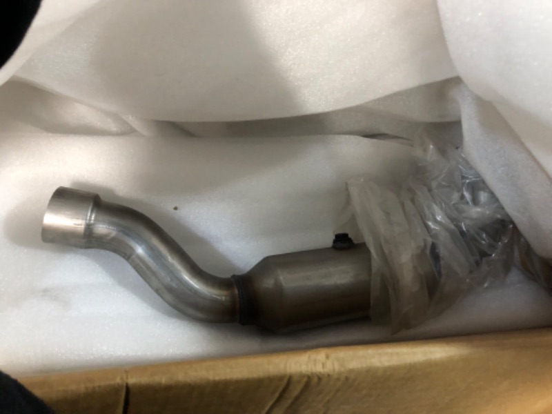 Photo 2 of ABYSMAUTO Left & Right Catalytic Converter 