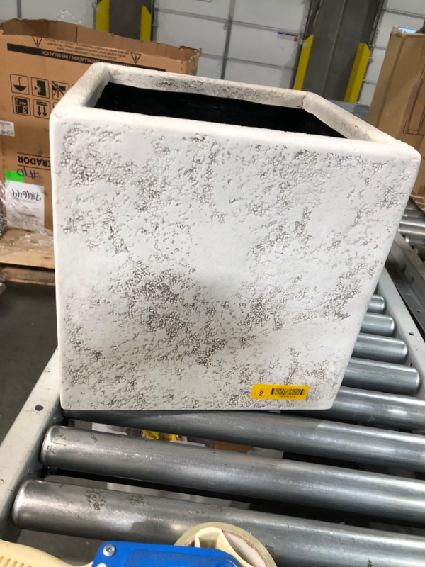 Photo 1 of 14-in W x 13.88-in H Ndt White Mixed/Composite Contemporary/Modern Indoor/Outdoor Planter