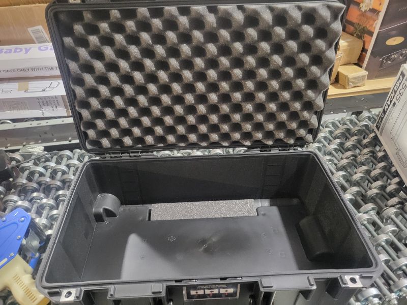 Photo 5 of Pelican Air 1535 Case with Trekpack Dividers - Black Black With TrekPak Dividers