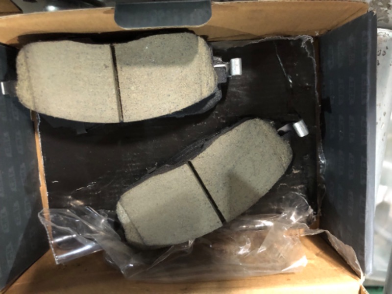 Photo 2 of Front Ceramic Disc Brake Pads CMX-D815 For Nissan Altima Sentra Versa INFINITI Juke Maxima G35 Suzuki SX4 350Z Cube I35 I30 Renault Safrane Crossover CMX-D815 Front