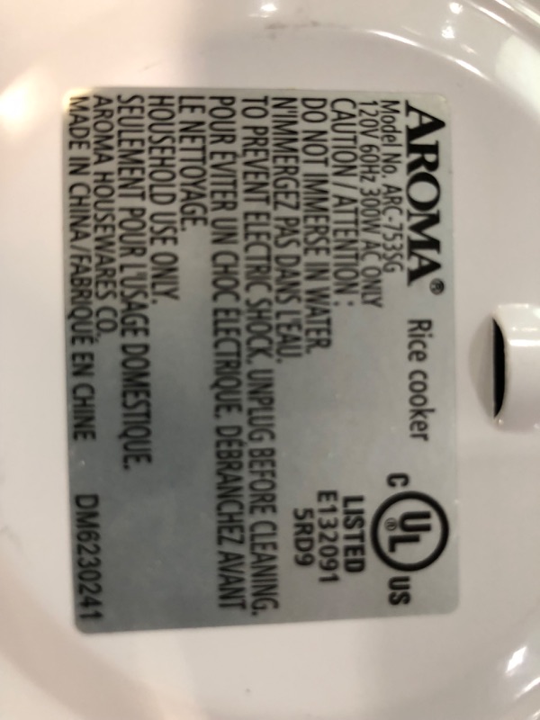 Photo 4 of ***PARTS ONLY / NON REFUNDABLE***MISSING 2 OF 3 FEET*** 
Aroma Housewares Select Stainless Rice Cooker & Warmer with Uncoated Inner Pot, 6-CupWhite 1.4Qt.