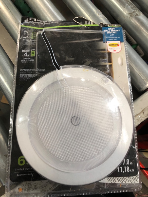 Photo 2 of * previously opened * see images *
Ecolight | 7-in Battery-Operated Remote LED Downlight | Rona