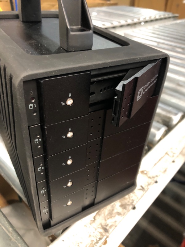 Photo 6 of 100TB Fortis 5C 5-Bay USB-C External RAID Drive Array 100TB + SoftRAID