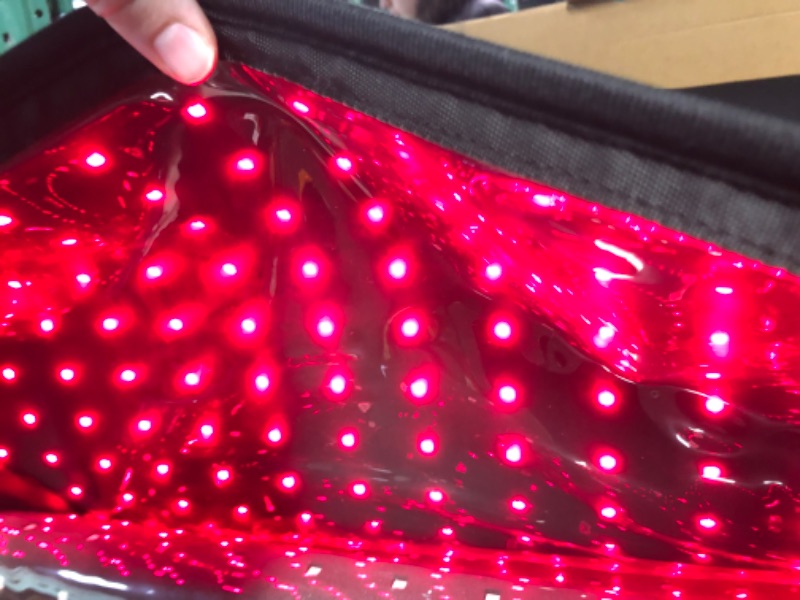 Photo 4 of (READ NOTES) LOVTRAVEL New 2560pcs LED 660nm Red Light Therapy Mat Sleep Bag 850nm Near Infrared Light Therapy Devices 