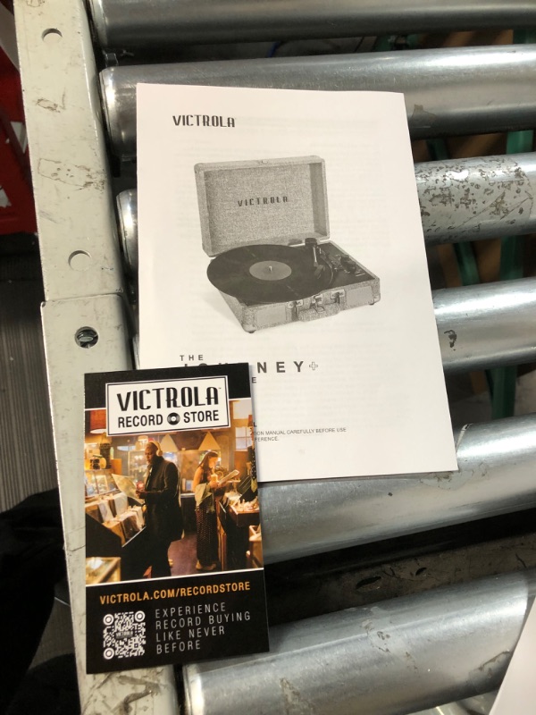 Photo 4 of **NON FUNCTIONAL*FOR PARTS ONLY**
Victrola Journey+ Signature Turntable Record Player - 33-1/3, 45 & 78 RPM Suitcase Vinyl 