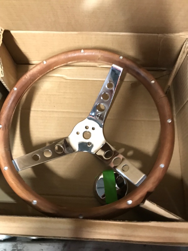 Photo 3 of * 13.5'' *
Grant 213 Classic Wood Steering Wheel with Rivets