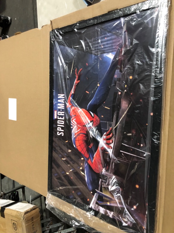 Photo 4 of **MINOR DAMAGE CORNERS FIXABLE**
Spider-Man - Action POSTER