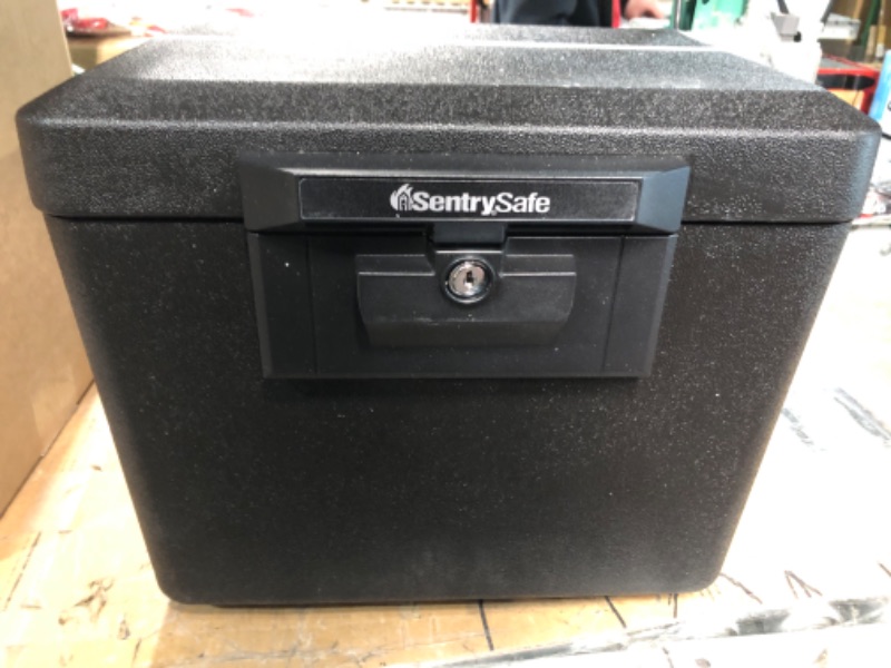 Photo 2 of 
Sentry Safe Safe Box,