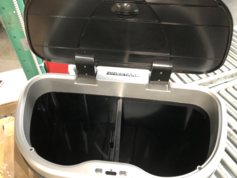 Photo 3 of ***USED, UNABLE TO TEST***
***HAS MINOR DENT ON RIGHT SIDE OF TRASH CAN****
Ninestars Automatic Touchless Sensor Trash Can/Recycler with D Shape Silver/Black Lid & Stainless Base, 18 Gal 