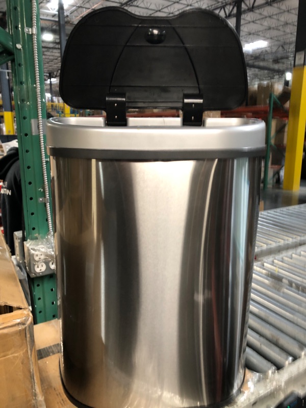 Photo 2 of ***USED, UNABLE TO TEST***
***HAS MINOR DENT ON RIGHT SIDE OF TRASH CAN****
Ninestars Automatic Touchless Sensor Trash Can/Recycler with D Shape Silver/Black Lid & Stainless Base, 18 Gal 