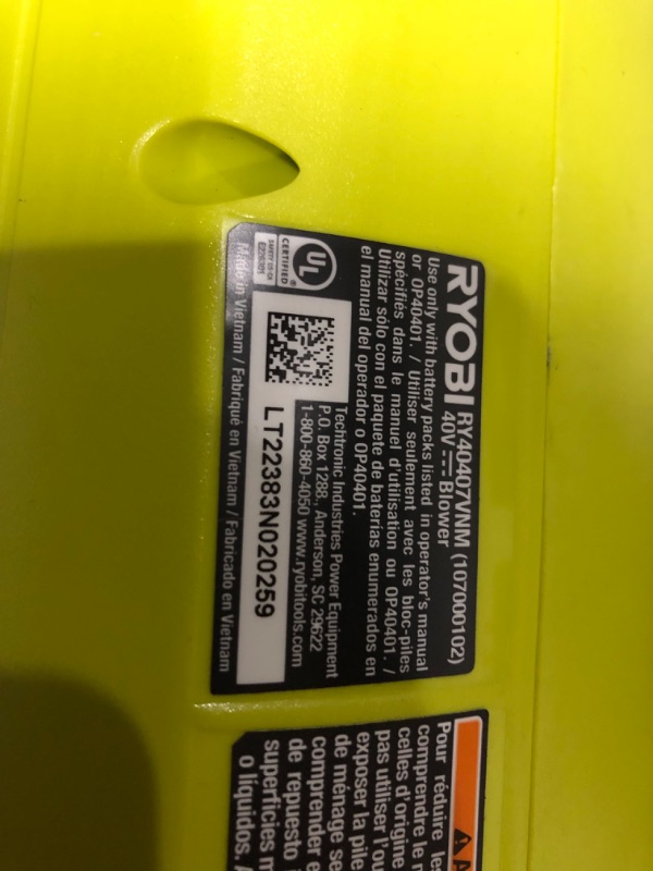 Photo 7 of ***USED - BATTERY MISSING - UNABLE TO TEST***
40V Brushless 125 MPH 550 CFM Cordless Battery Whisper Series Jet Fan Blower with 4.0 Ah Battery and Charger