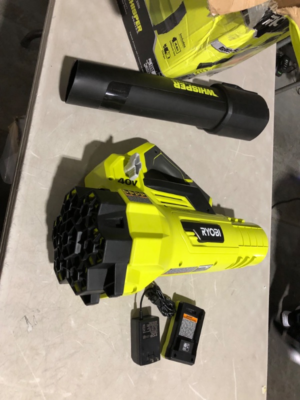 Photo 9 of ***USED - BATTERY MISSING - UNABLE TO TEST***
40V Brushless 125 MPH 550 CFM Cordless Battery Whisper Series Jet Fan Blower with 4.0 Ah Battery and Charger