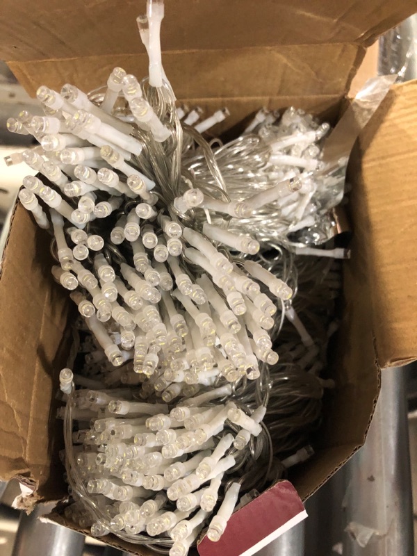 Photo 1 of 100 LED String Light 