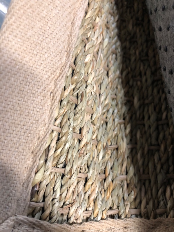 Photo 3 of AREA RUG***** LENGTH:  30''   WIDTH UNKNOWN*******