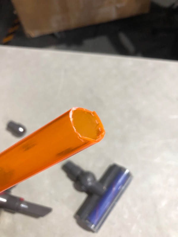 Photo 3 of ***DAMAGED - ORANGE TUBE BROKEN - SEE PICTURES - DIRTY***
Casdon 68702 Dyson Cordless Vacuum Interactive Toy for Children Aged 3+, Purple and Orange