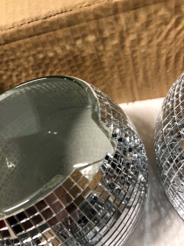 Photo 2 of ***SEE NOTES***
6 Pieces Disco Ball Flower Vase Mirror Disco Ball Glass Vase Disco Ball Planter Candle Holder  (Silver) 3 x 4 Inch) 3 x 4 Inch Gold